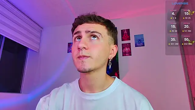 Snapshot of dimitri-bilak chatting on November 2025 12:53:01 AM dimitri-bilak online show from November 2025 12:53:01 AM