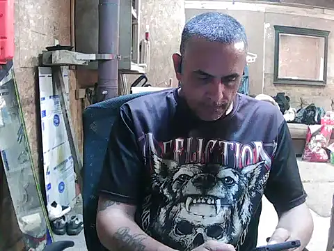 Snapshot of hardcok4u2abuse40 chatting on October 2025 03:57:01 AM hardcok4u2abuse40 online show from October 2025 03:57:01 AM