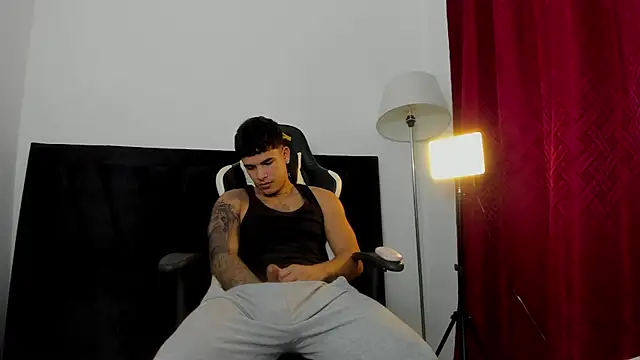 Evan stoner online show from October 2025 04:10:02 AM