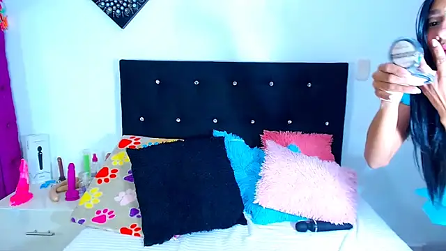 Jenng18 online show from October 2025 11:27:01 PM