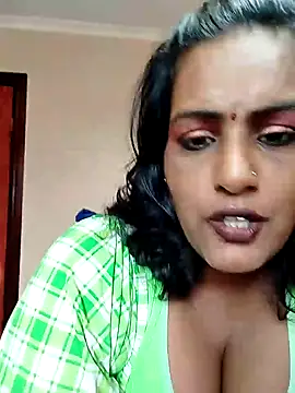 NWC4LYF online show from November 2025 06:16:02 AM