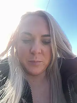 Snapshot of Bustyblondebabe32 chatting on April 2026 09:12:02 AM Bustyblondebabe32 online show from April 2026 09:12:02 AM