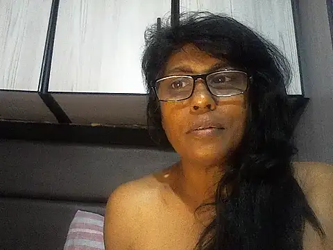 MsAttitude online show from October 2025 06:28:01 AM