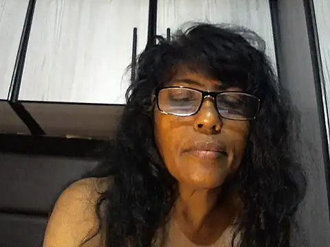 MsAttitude online show from March 2026 07:26:02 AM