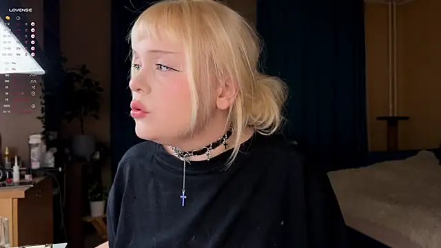 LisaLaas online show from September 2025 08:47:02 PM