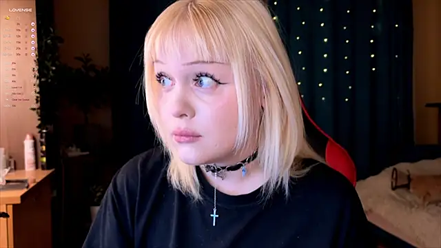 LisaLaas online show from October 2025 04:14:02 PM