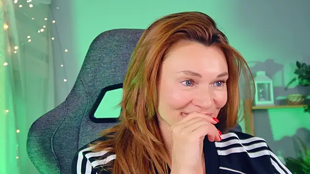 Snapshot of MistyBarnes chatting on February 2026 01:08:02 PM MistyBarnes online show from February 2026 01:08:02 PM