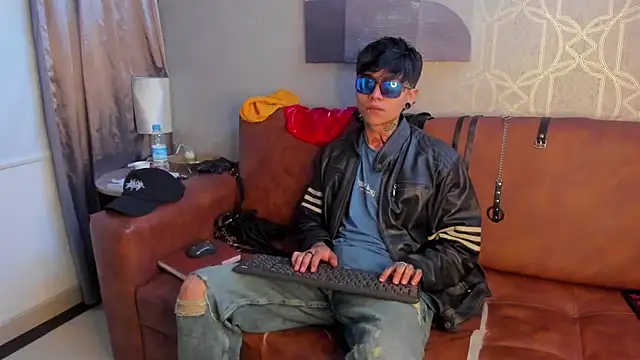 AcidMilo online show from December 2024 02:46:02 PM