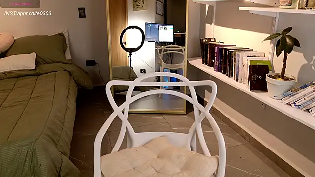 Nikol-JE online show from December 2025 11:54:01 PM