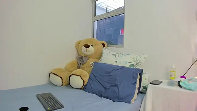 Snapshot of SEJMET_LOVE_ chatting on December 2024 01:38:02 PM SEJMET LOVE  online show from December 2024 01:38:02 PM
