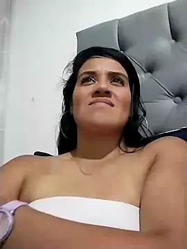 zhayra rose online show from December 2024 04:25:02 AM