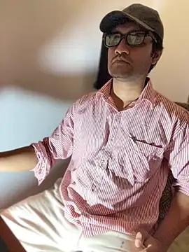 Snapshot of Lahirumadu2 chatting on April 2026 09:23:02 AM Lahirumadu2 online show from April 2026 09:23:02 AM