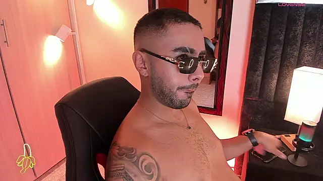 ItsMeEros online show from October 2025 10:44:01 PM