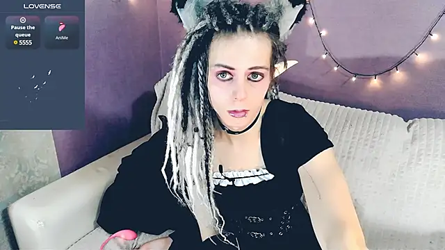 Littlepinkcat online show from February 2025 01:19:02 PM