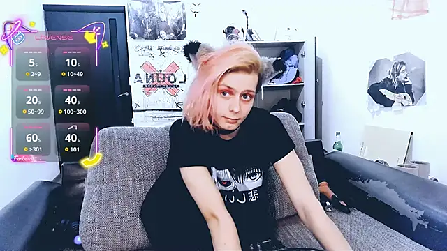 Littlepinkcat online show from October 2025 09:29:02 AM