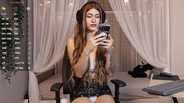 Snapshot of julesbennet chatting on May 2026 03:48:02 AM julesbennet online show from May 2026 03:48:02 AM