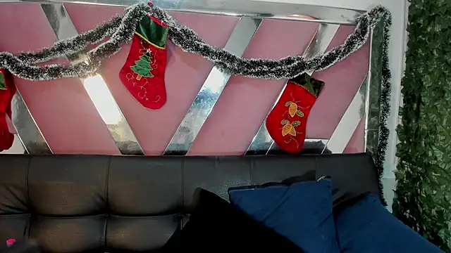 Snapshot of SabinaMerchetti chatting on November 2025 02:12:02 AM SabinaMerchetti online show from November 2025 02:12:02 AM