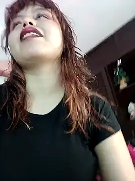 Snapshot of SabinaMerchetti chatting on November 2025 01:39:01 AM SabinaMerchetti online show from November 2025 01:39:01 AM