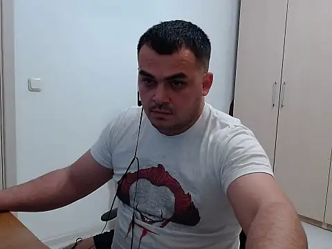 Snapshot of show_boy_97 chatting on May 2026 08:35:02 PM show boy 97 online show from May 2026 08:35:02 PM