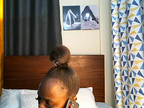 Snapshot of pay_tience chatting on June 2026 07:35:02 AM pay tience online show from June 2026 07:35:02 AM