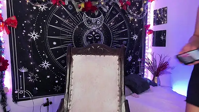 Eva Lee  online show from December 2025 09:40:02 AM