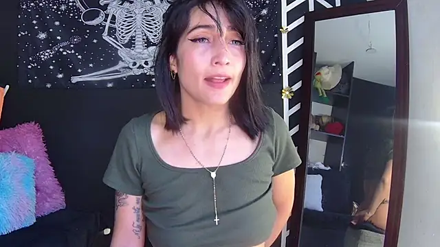 EvangelineCors online show from February 2025 05:50:01 PM