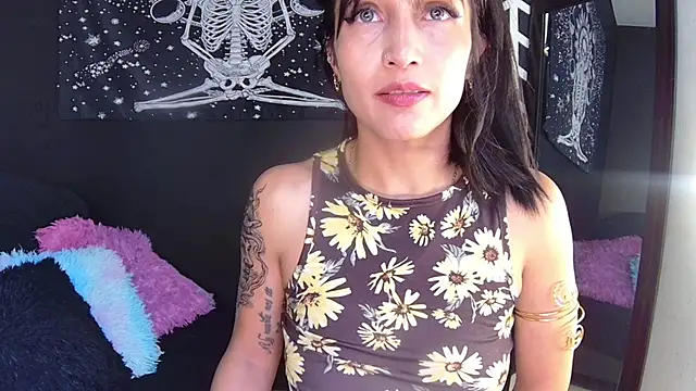 EvangelineCors online show from February 2025 06:42:02 PM