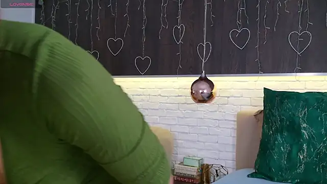 CindeFucknRella online show from March 2025 05:11:02 AM