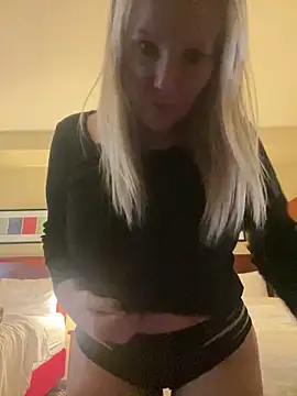 Snapshot of Sexual_Lovable_Doll chatting on November 2025 06:42:02 PM Sexual Lovable Doll online show from November 2025 06:42:02 PM