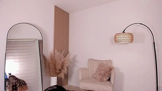 wandathompson  online show from March 2025 05:17:02 PM