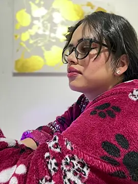 Snapshot of andra_rose chatting on January 2025 02:25:01 AM andra rose online show from January 2025 02:25:01 AM