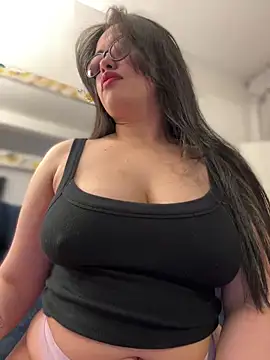 Snapshot of andra_rose chatting on March 2025 11:49:02 PM andra rose online show from March 2025 11:49:02 PM