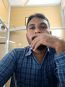 adicma123 online show from February 2026 03:44:01 AM