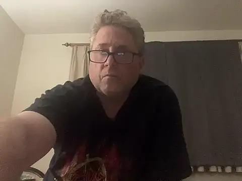 iwantutocum1X online show from February 2026 10:03:02 AM