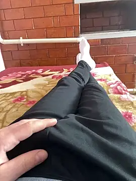 mihaixxx1 online show from April 2026 12:35:01 PM