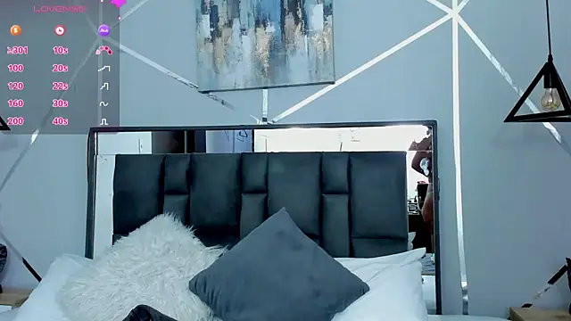 ZiaCalifa online show from February 2025 01:10:02 PM