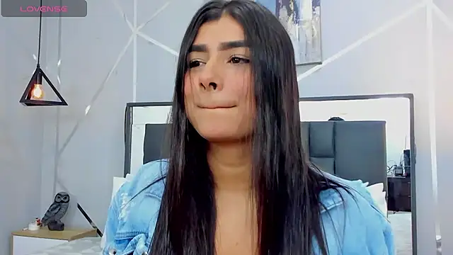 ZiaCalifa online show from March 2025 12:30:02 PM