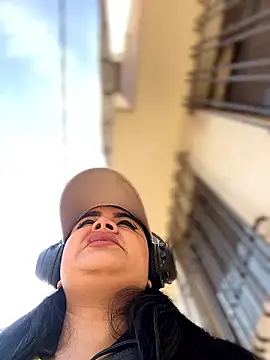 Snapshot of Insane_Issa chatting on December 2024 01:02:02 PM Insane Issa online show from December 2024 01:02:02 PM