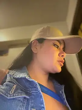 Snapshot of Insane_Issa chatting on December 2024 12:56:02 PM Insane Issa online show from December 2024 12:56:02 PM