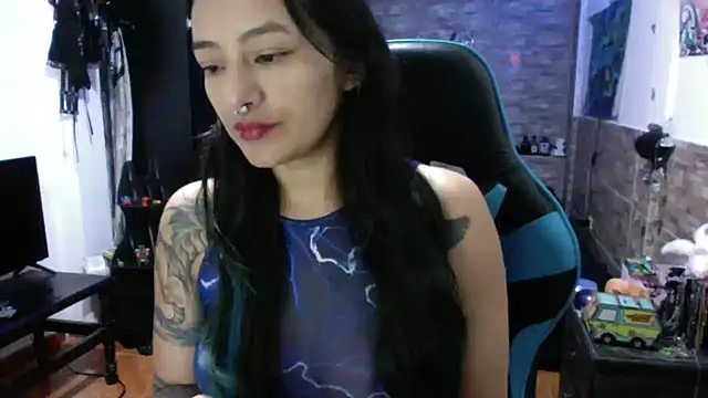 AngelaQueen  online show from October 2025 04:41:01 PM