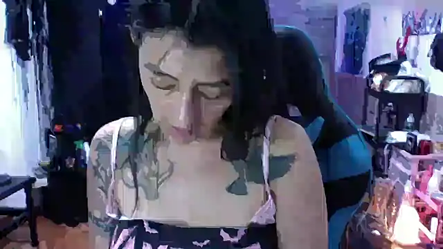 AngelaQueen  online show from December 2025 04:01:02 PM