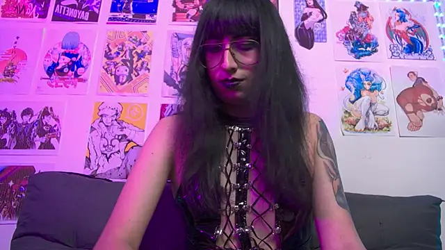 snowblack  online show from January 2025 10:20:02 PM