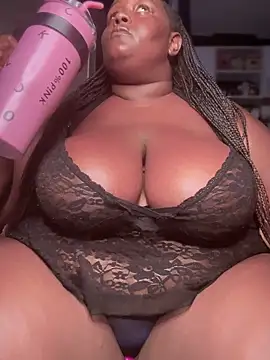 m yummyshish online show from February 2025 06:48:01 PM