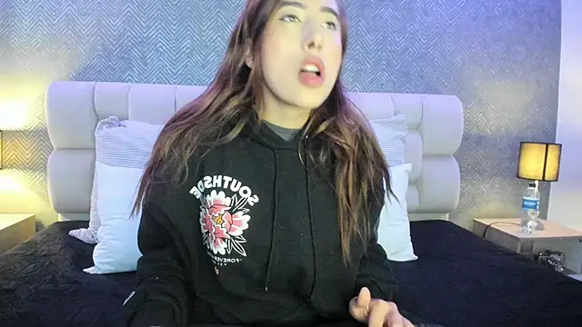 Snapshot of lena_banks chatting on February 2025 08:58:01 PM lena banks online show from February 2025 08:58:01 PM