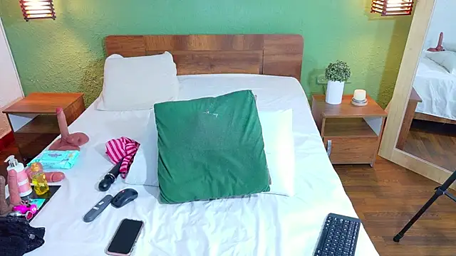 dannaahbrown online show from October 2025 06:34:01 PM