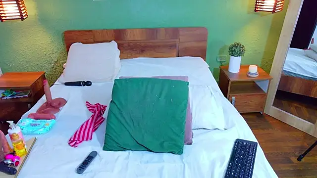 dannaahbrown online show from March 2026 12:33:11 PM