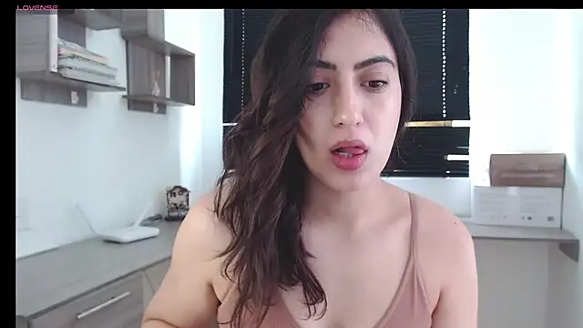 MIYESSI online show from March 2025 03:26:01 PM