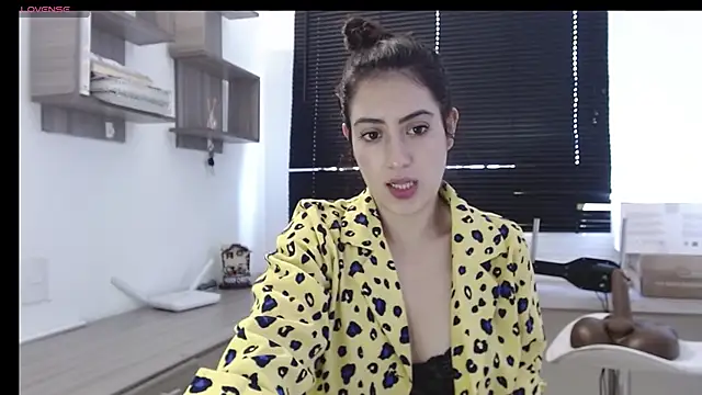 MIYESSI online show from March 2025 04:22:01 PM