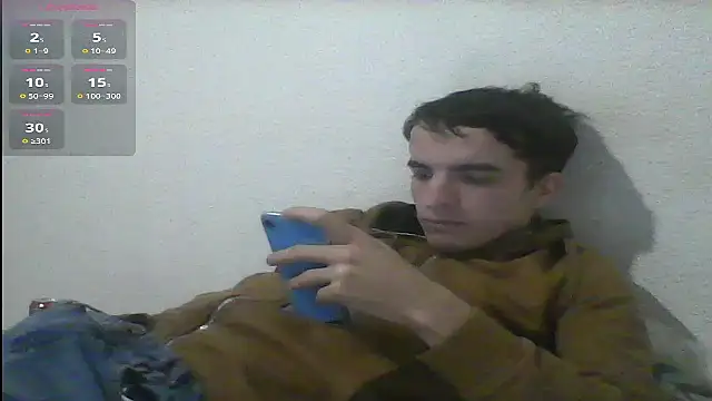 Snapshot of Tombgy07 chatting on March 2025 08:32:02 PM Tombgy07 online show from March 2025 08:32:02 PM