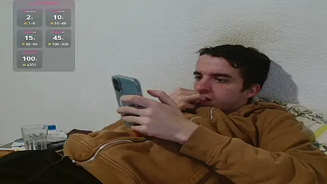 Snapshot of Tombgy07 chatting on February 2026 08:18:01 PM Tombgy07 online show from February 2026 08:18:01 PM